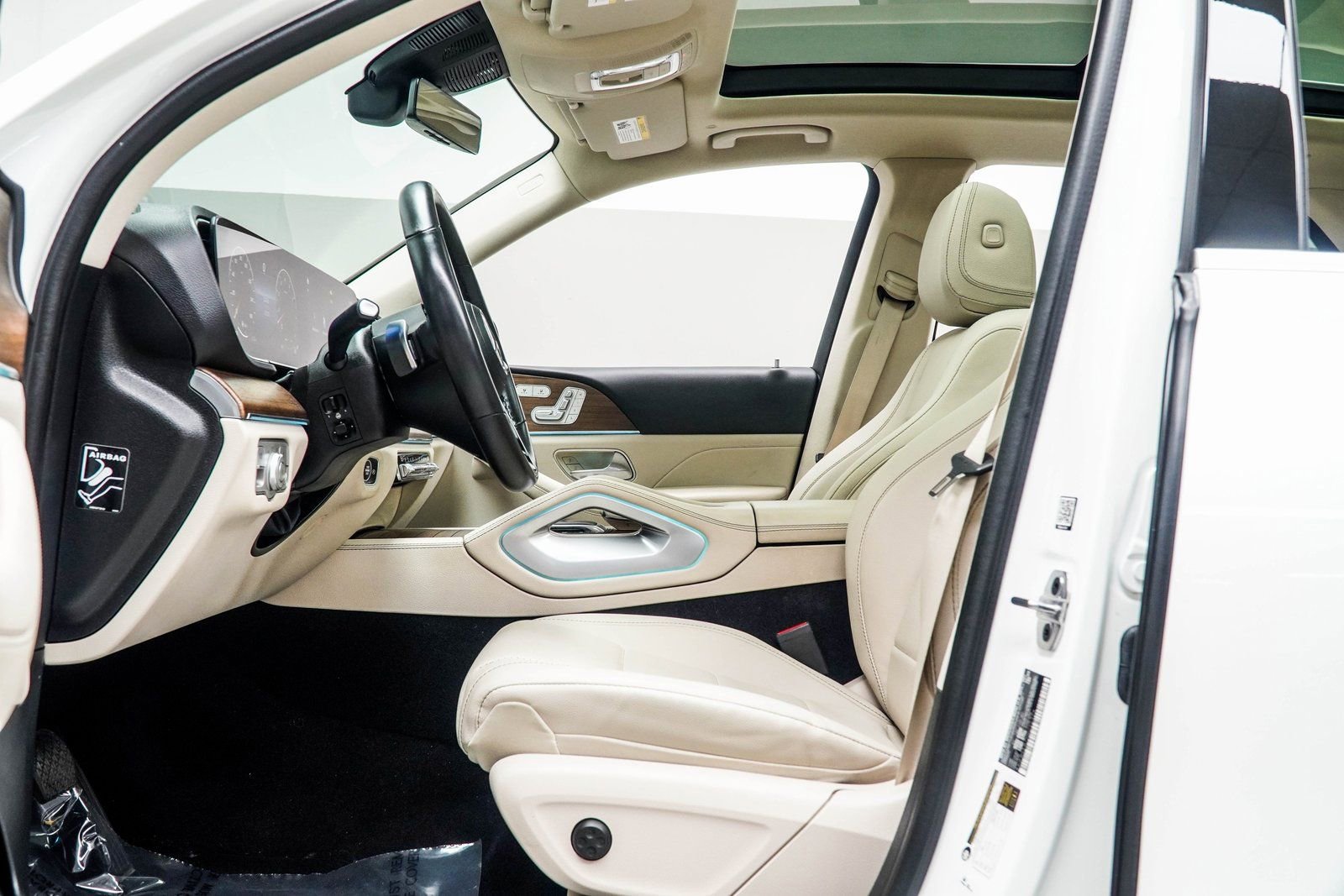 Used 2024 Mercedes-Benz GLE 450 4MATIC image 32