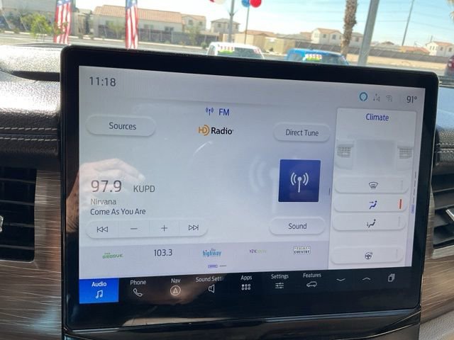 Used 2022 Ford Expedition Limited image 17