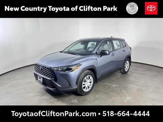 Used 2023 Toyota Corolla Cross L image 7