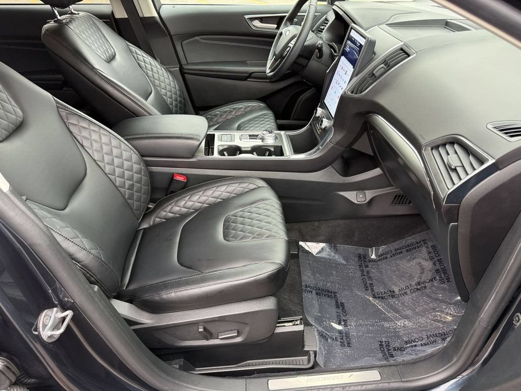 Used 2024 Ford Edge Titanium AWD/4WD image 30
