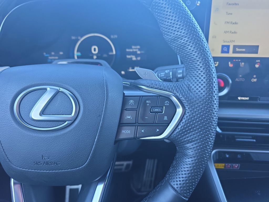 Used 2024 Lexus TX 500h AWD w/ Technology Package image 29