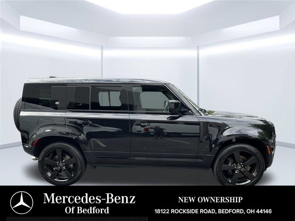 Used 2023 Land Rover Defender 110 V8 AWD/4WD image 6