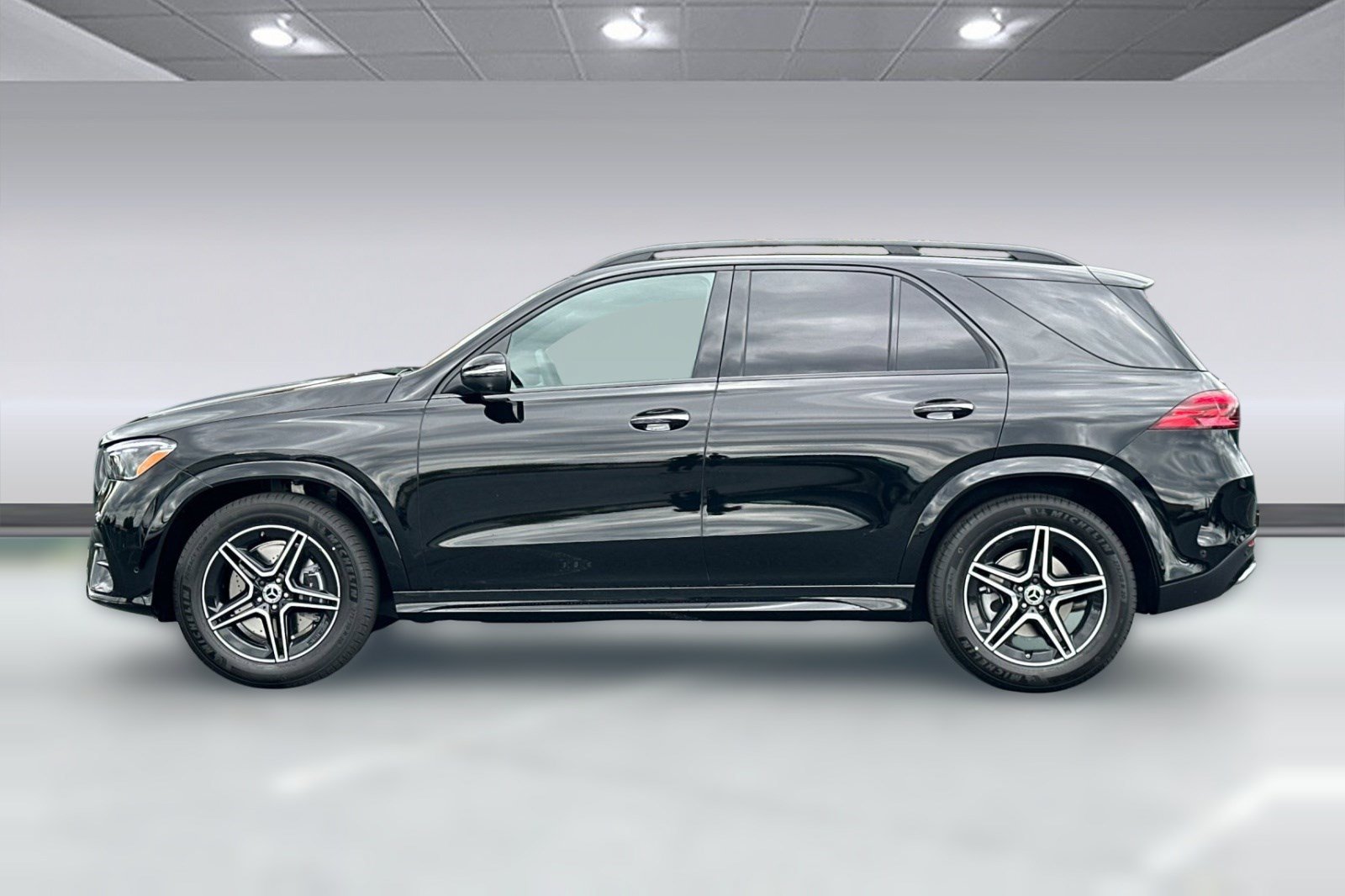 New 2026 Mercedes-Benz GLE 450 4MATIC image 2