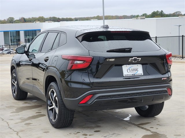 Used 2024 Chevrolet Trax RS w/ Sunroof Package image 8