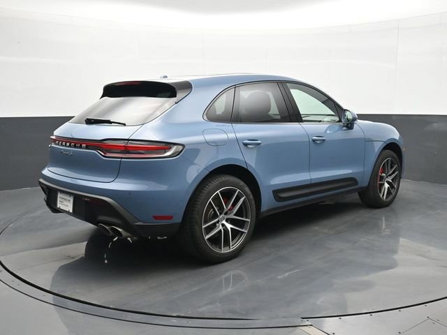 Certified 2022 Porsche Macan S AWD/4WD image 23