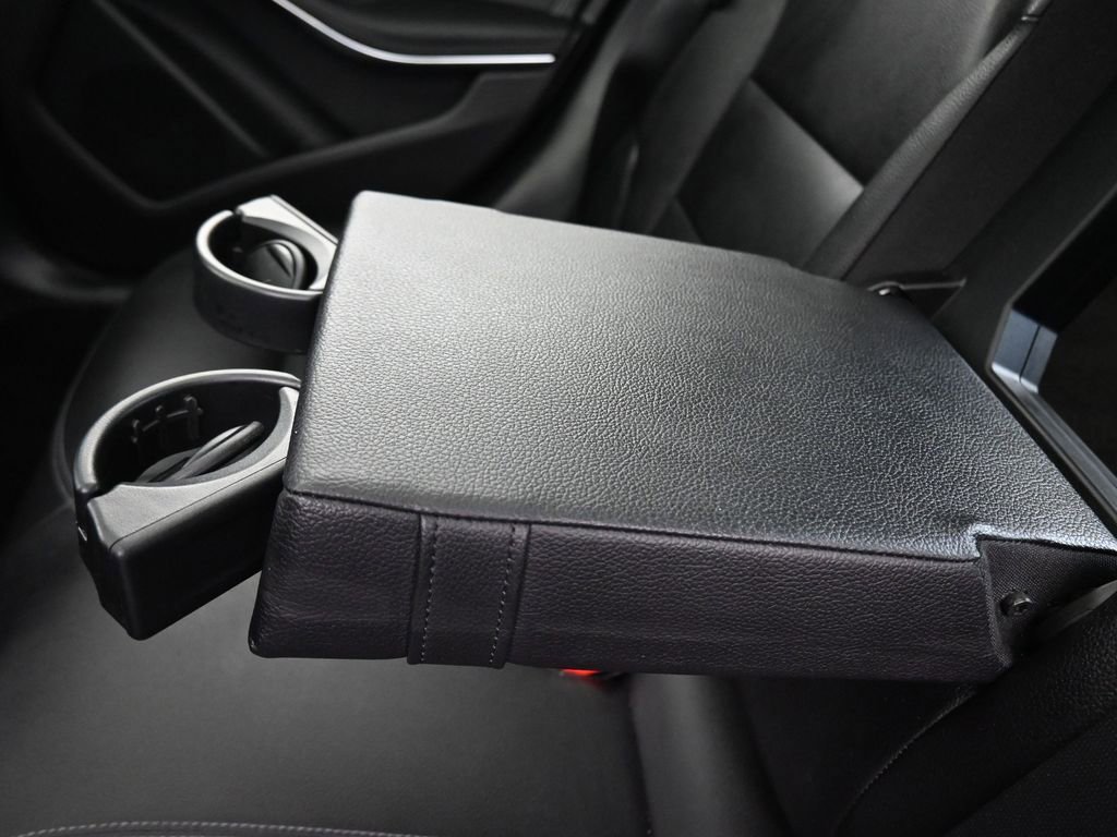 Used 2019 Mercedes-Benz GLA 250 4MATIC image 40