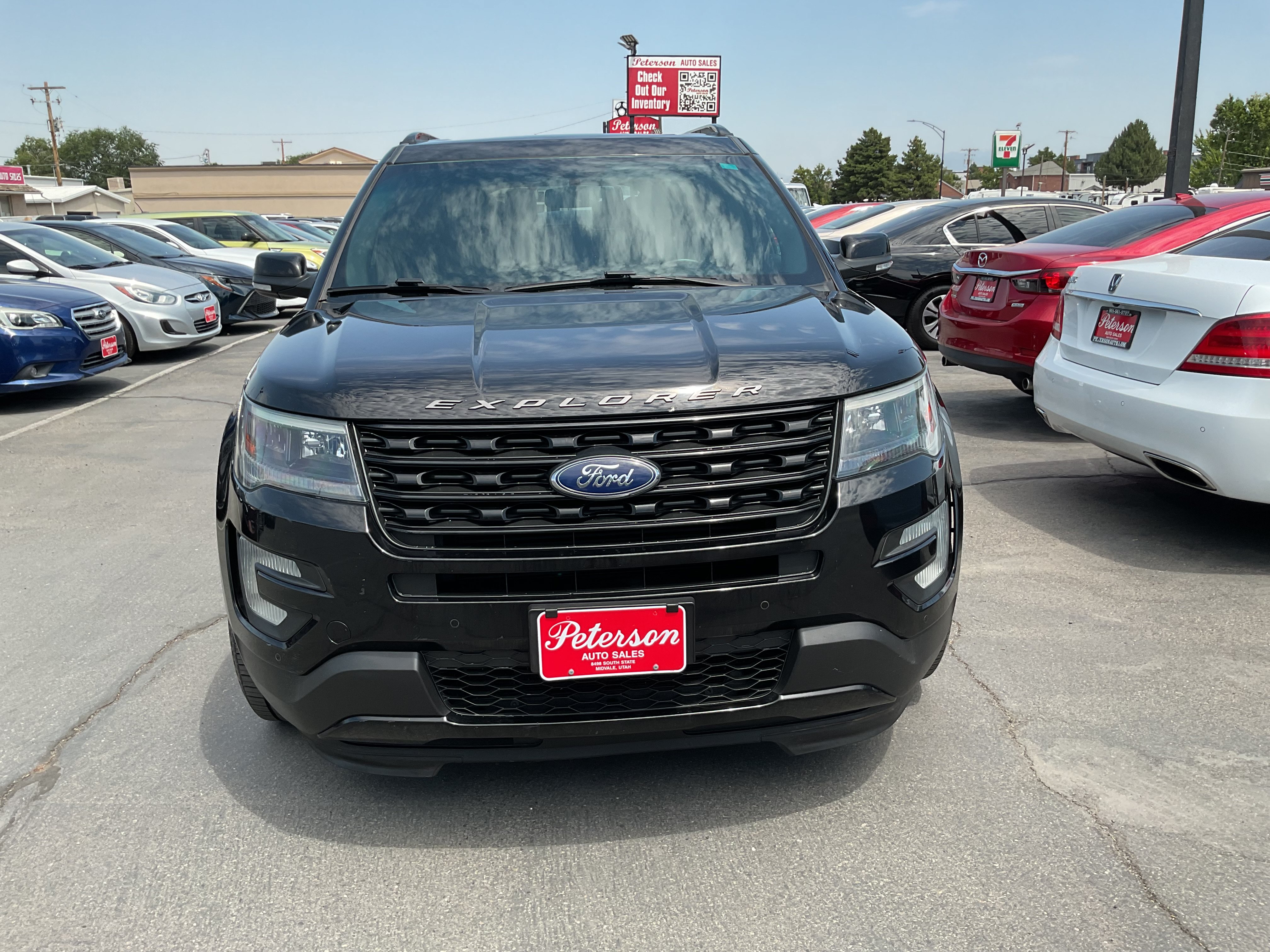 Used 2016 Ford Explorer Sport AWD/4WD image 3