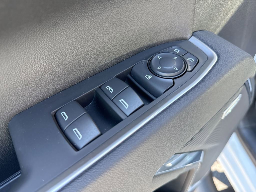 Used 2025 Chevrolet Silverado 1500 LT Trail Boss w/ Convenience Package II AWD/4WD image 13