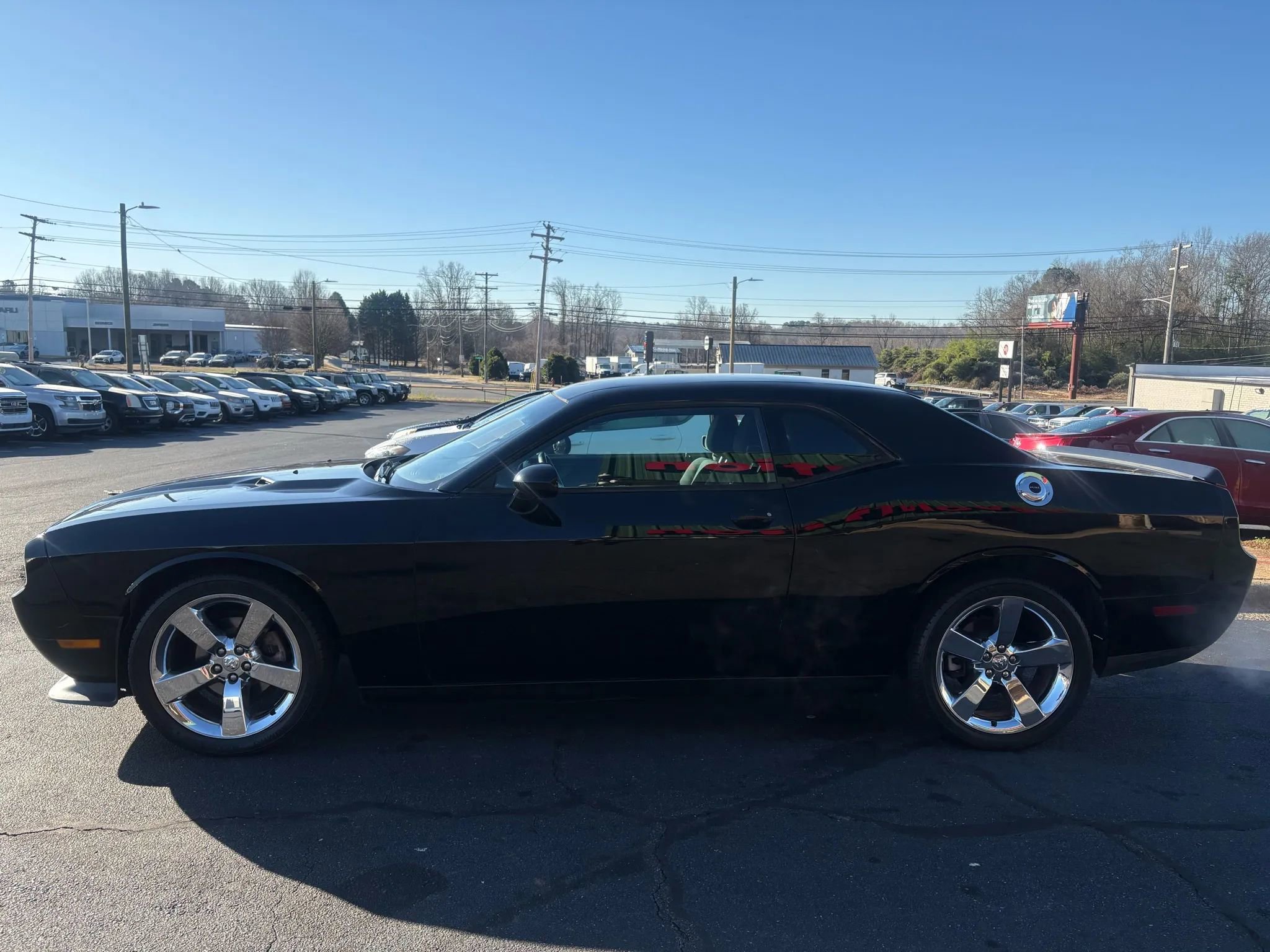 Used 2012 Dodge Challenger SXT image 4