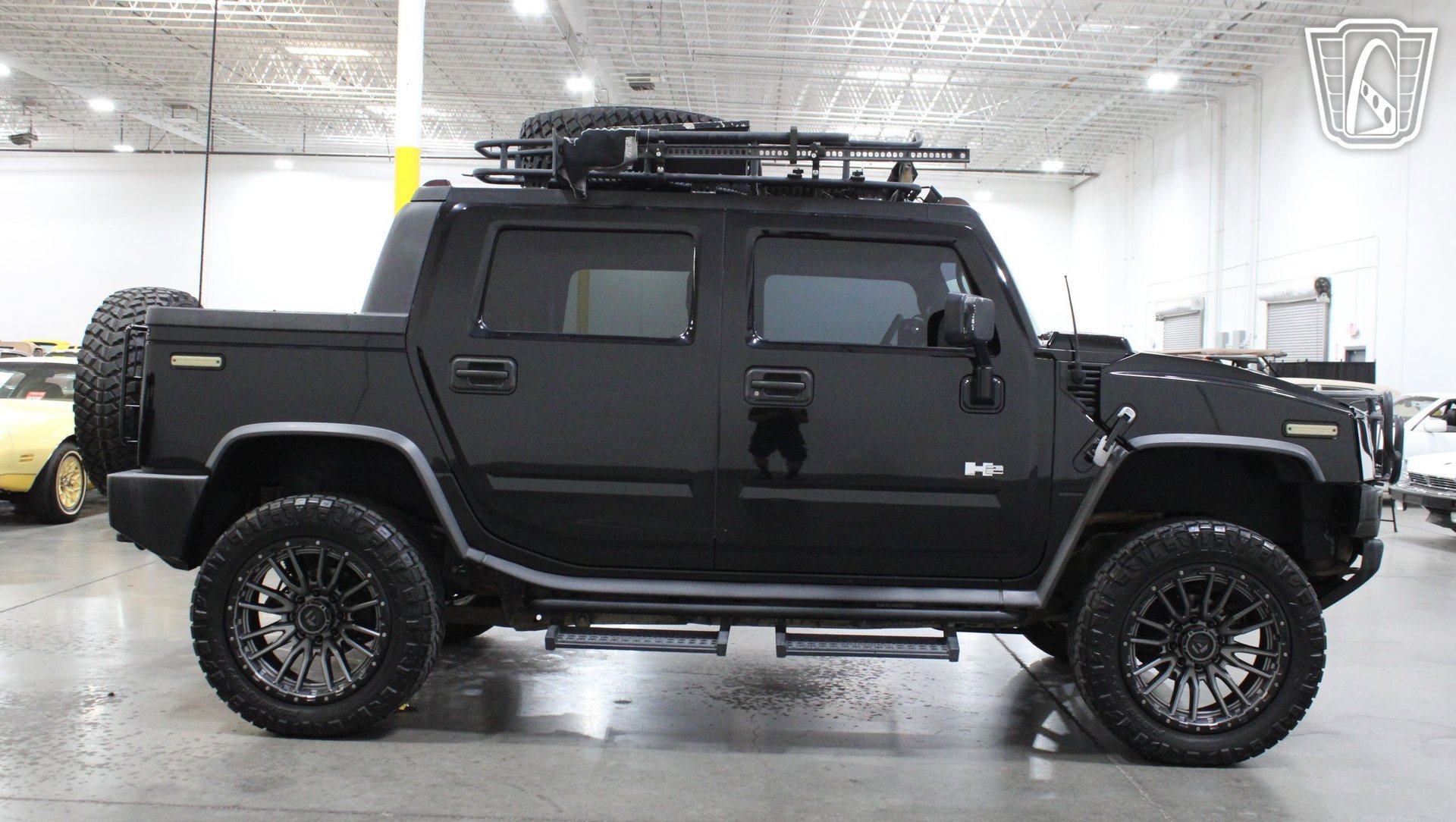 Used 2005 HUMMER H2 SUT w/ Preferred Equipment Group AWD/4WD image 16