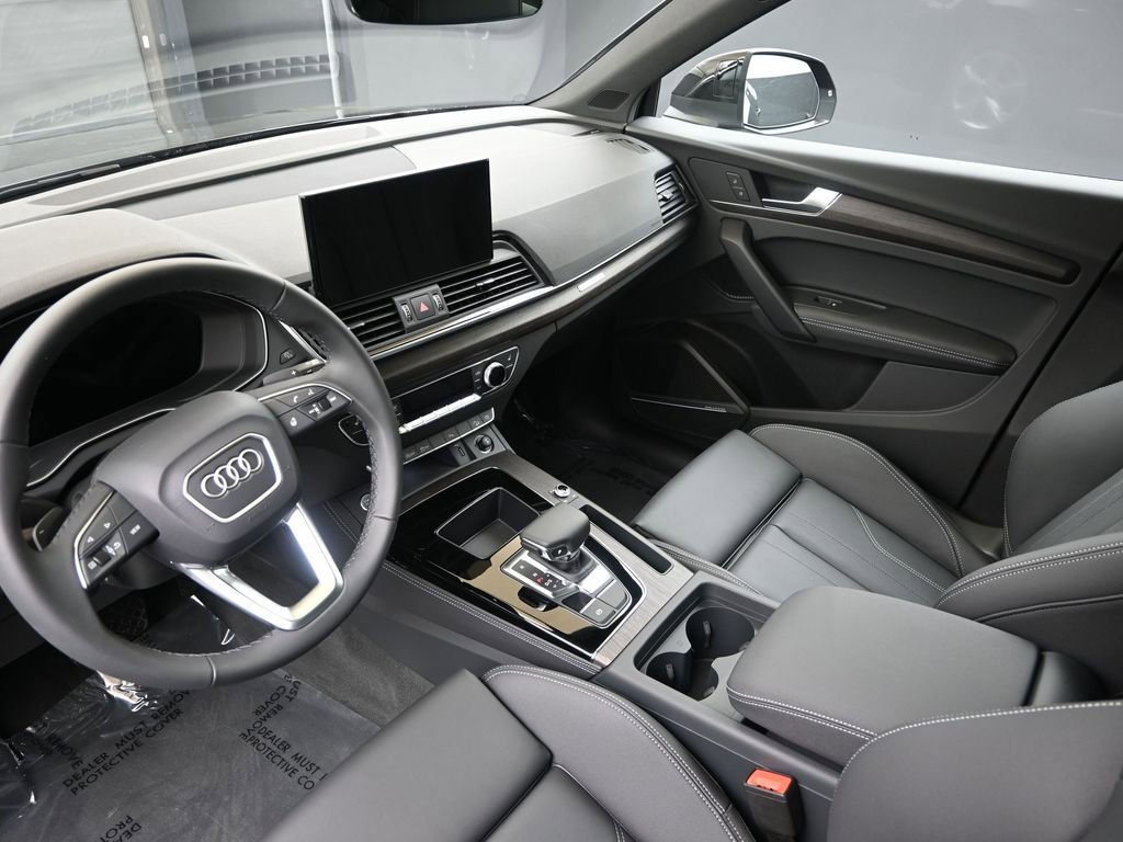 Certified 2025 Audi Q5 2.0T Premium Plus w/ Premium Plus Package image 22