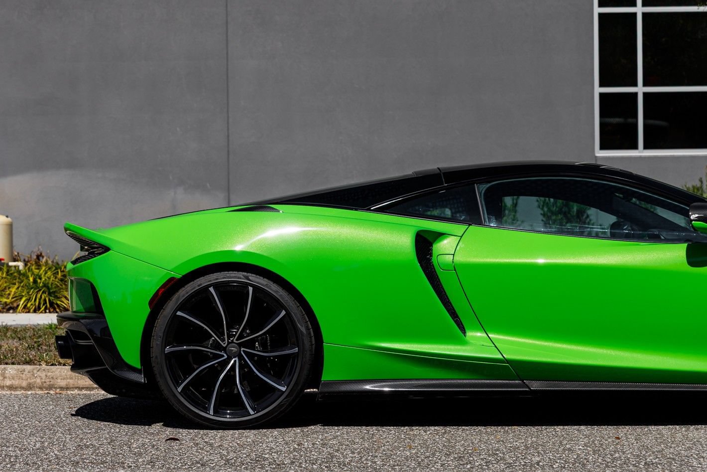 Used 2025 McLaren GTS RWD image 4