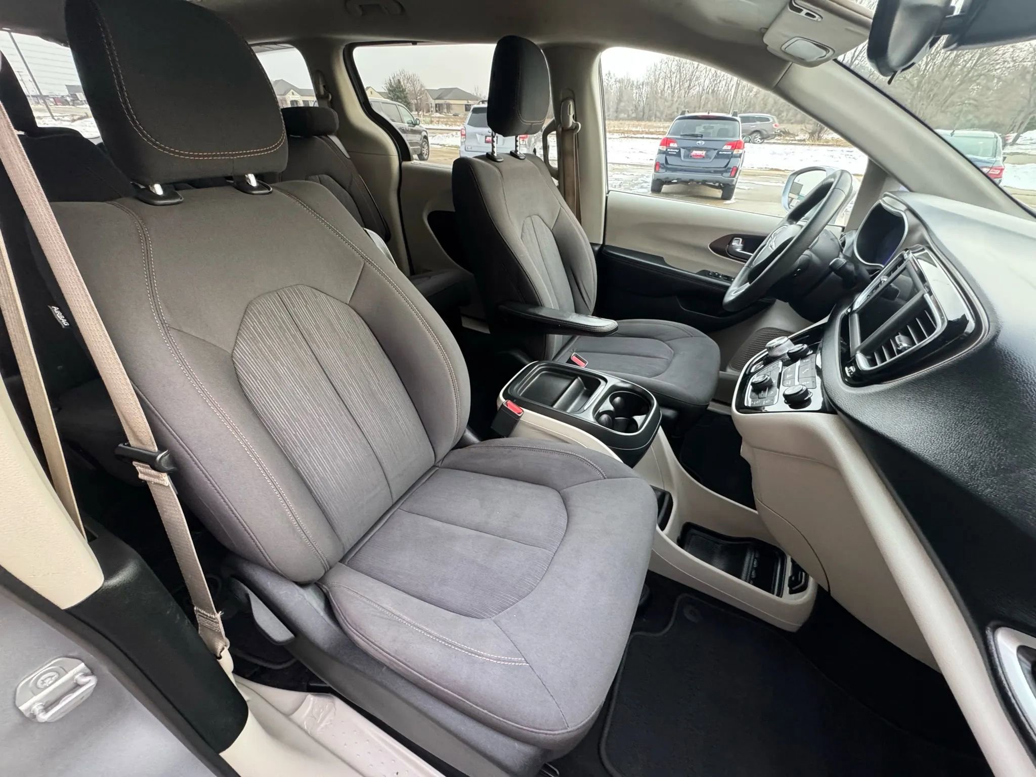 Used 2018 Chrysler Pacifica Touring Plus image 14