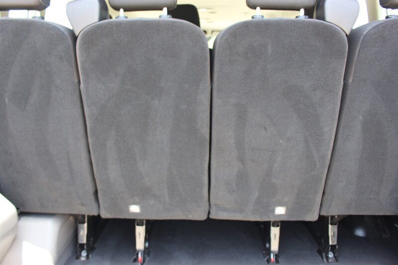 Used 2023 Ford Transit 350 XLT RWD image 9
