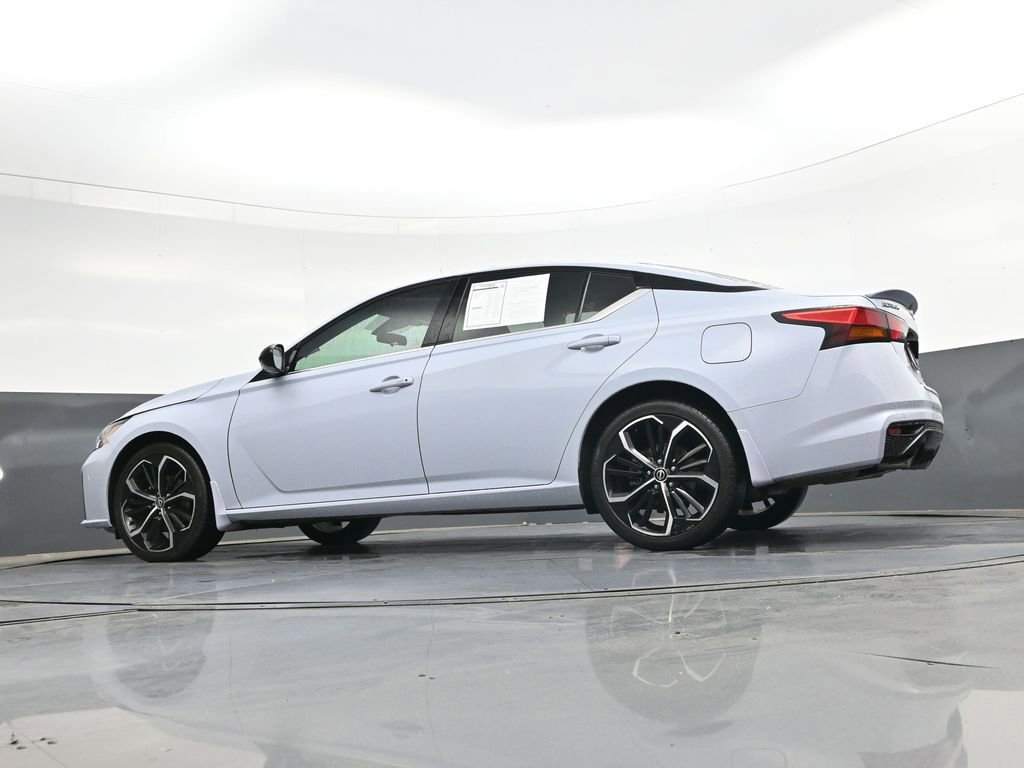 Used 2023 Nissan Altima 2.5 SR w/ SR Premium Package AWD/4WD image 42