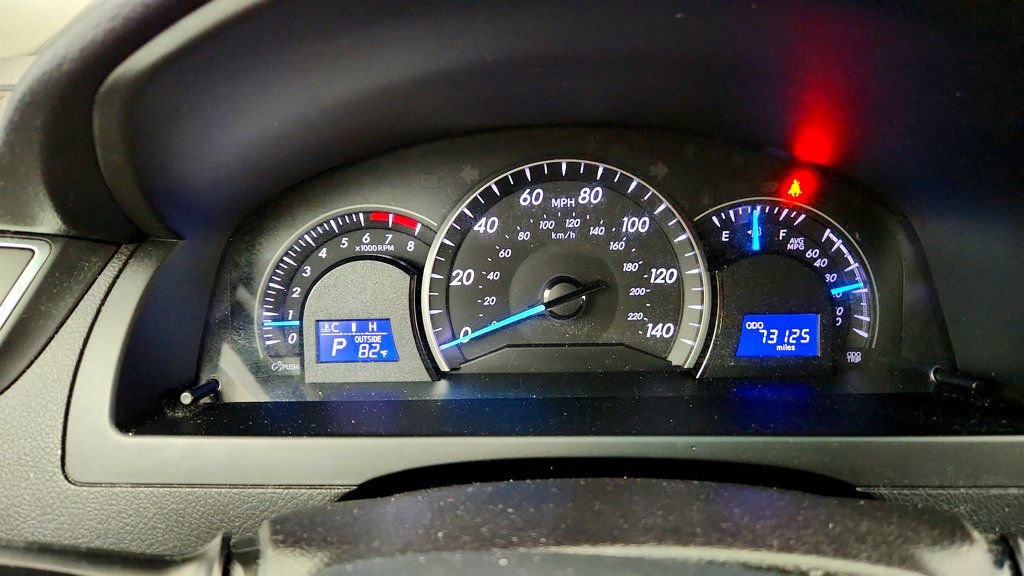 Used 2015 Toyota Camry LE FWD image 14