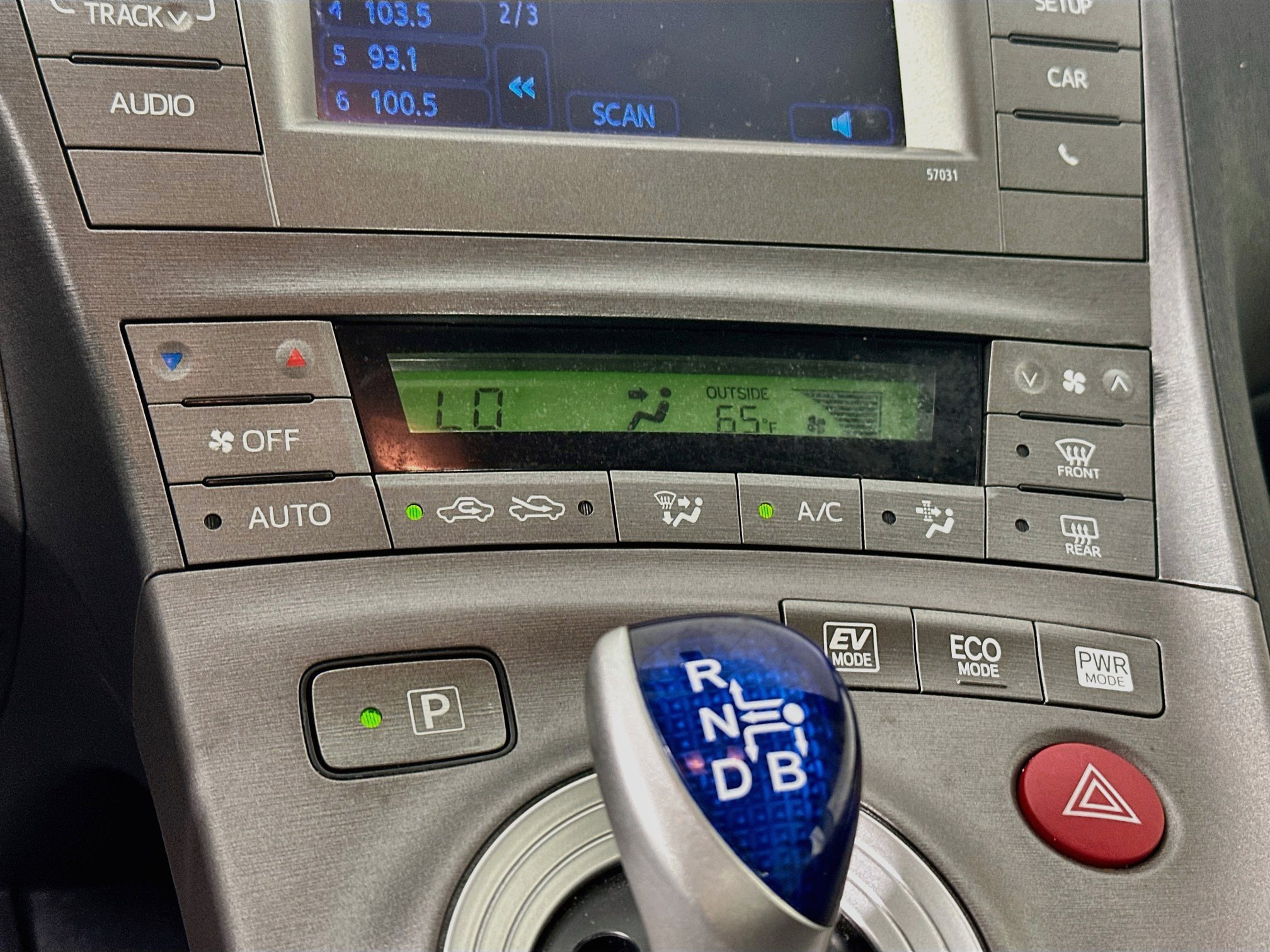 Used 2015 Toyota Prius Two FWD image 22
