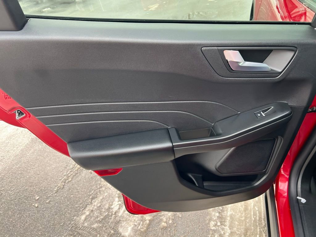 Used 2025 Ford Escape ST-Line Select image 19