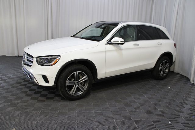 Used 2022 Mercedes-Benz GLC 300 4MATIC image 3