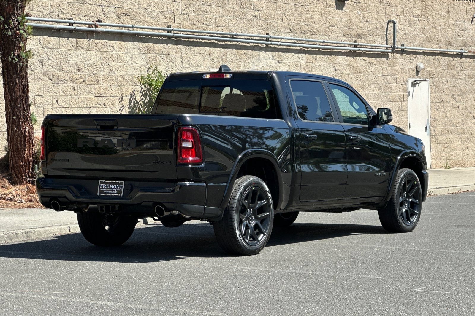 New 2026 RAM 1500 Laramie w/ Night Edition AWD/4WD image 3