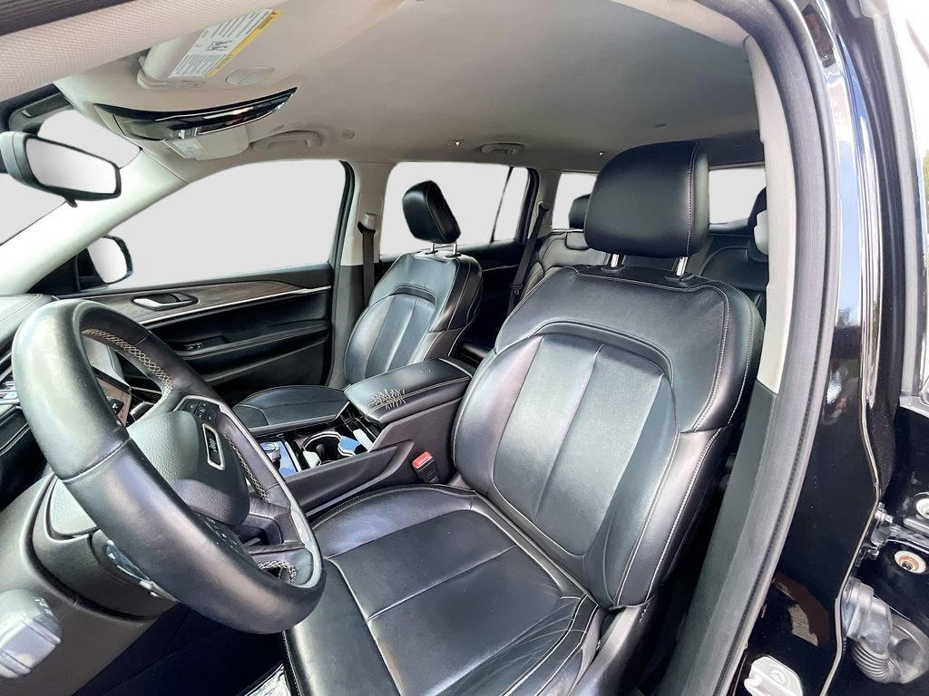 Used 2022 Jeep Grand Cherokee L Limited RWD image 21
