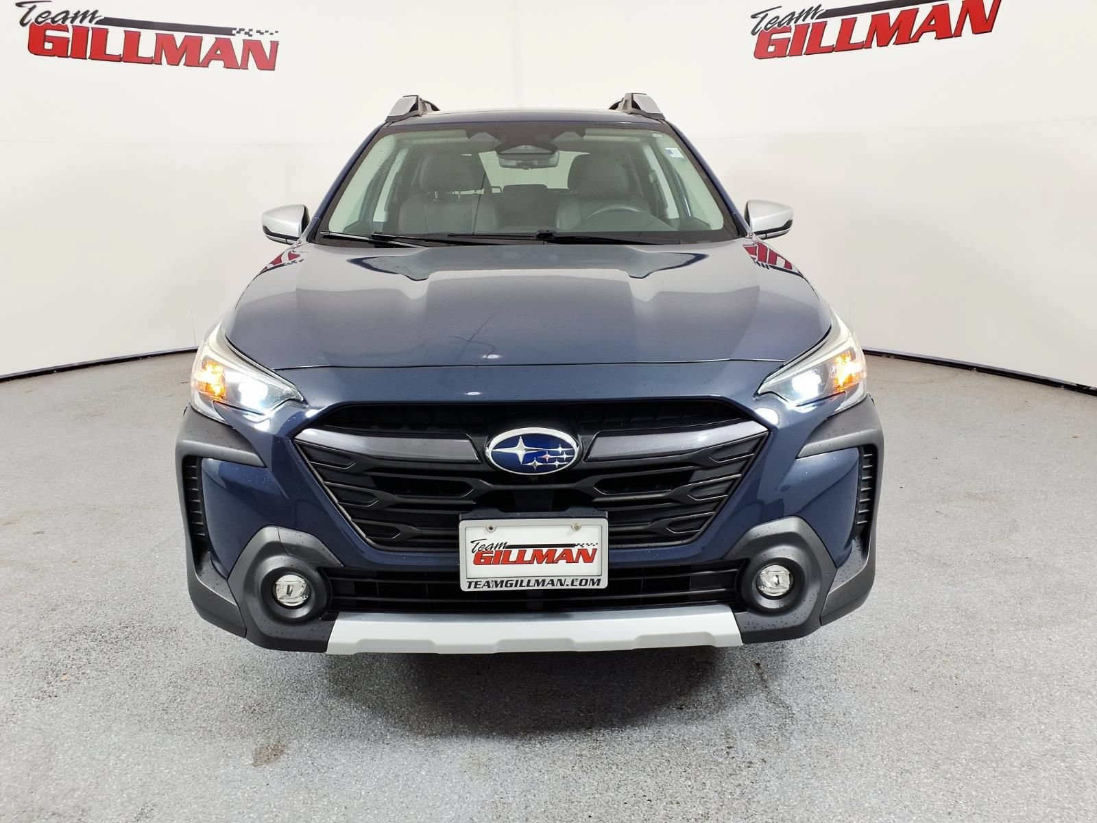Certified 2023 Subaru Outback Touring AWD/4WD image 2