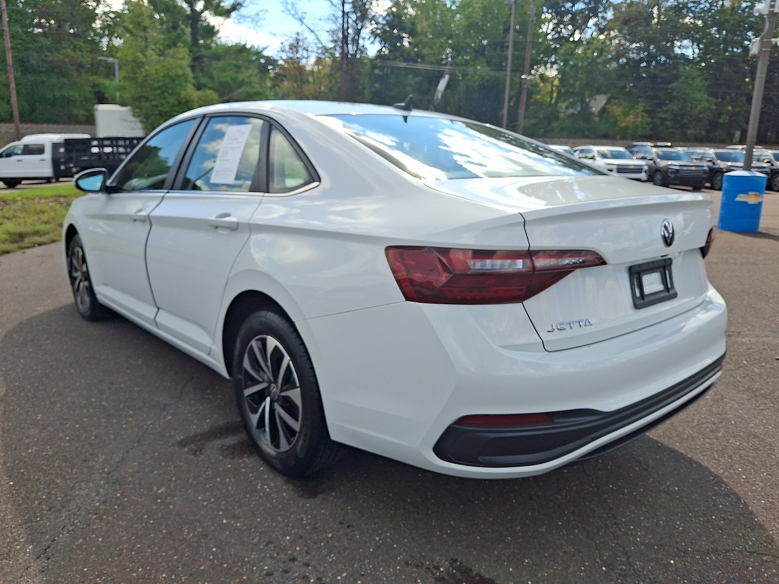 Used 2022 Volkswagen Jetta S w/ IQ.Drive Package FWD image 4