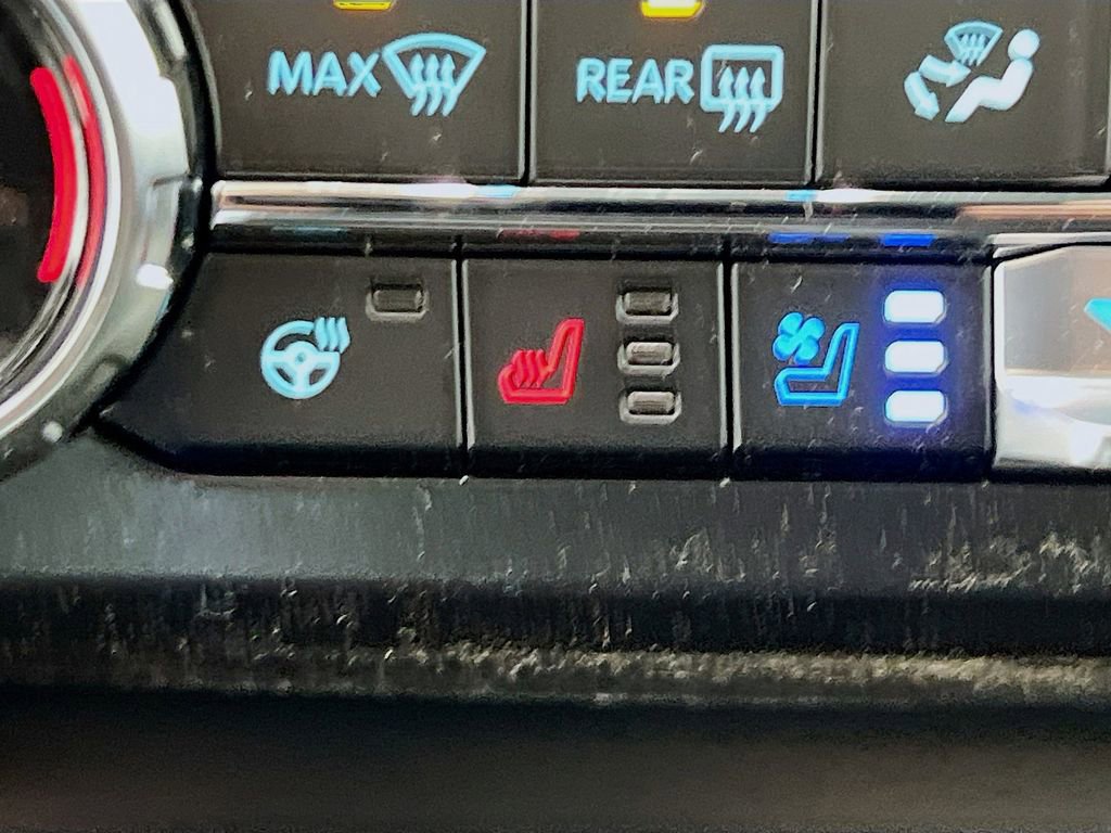 New 2026 Ford F350 Lariat w/ Black Appearance Package image 24