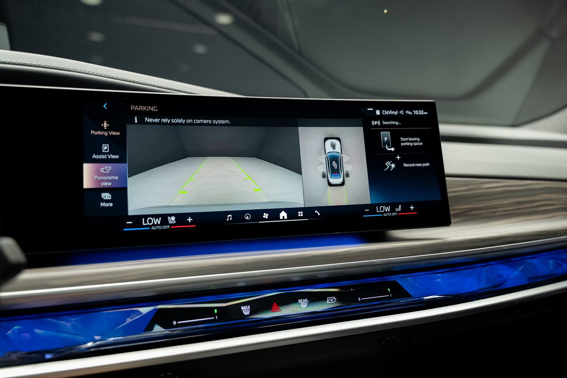 Used 2023 BMW i7 xDrive60 AWD/4WD image 49