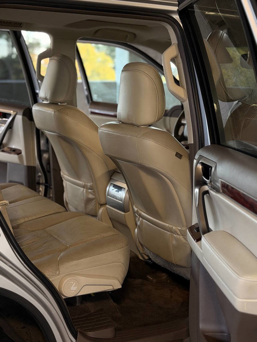 Used 2012 Lexus GX 460 image 16