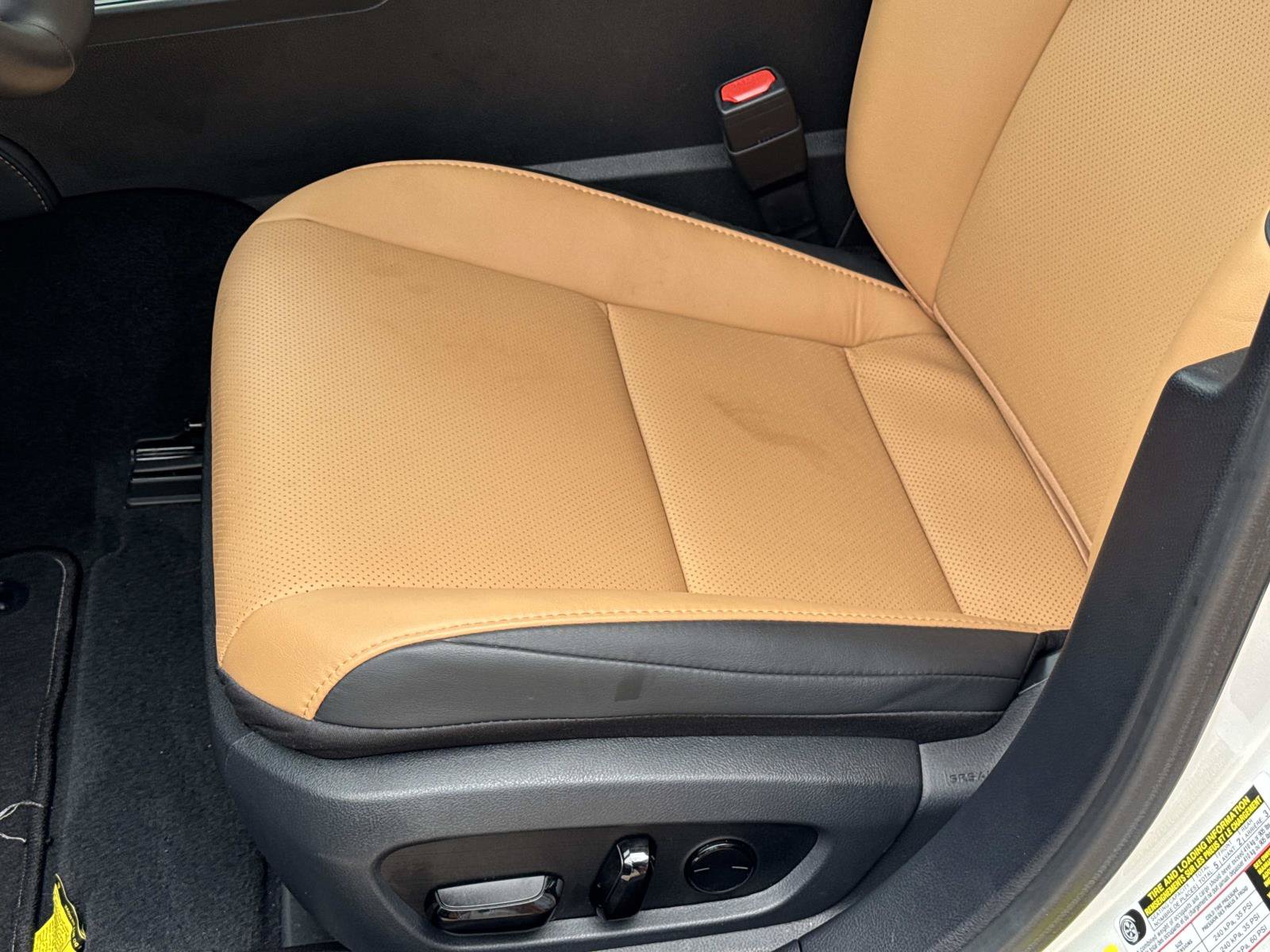 Used 2024 Lexus ES 350 w/ Premium Package FWD image 21