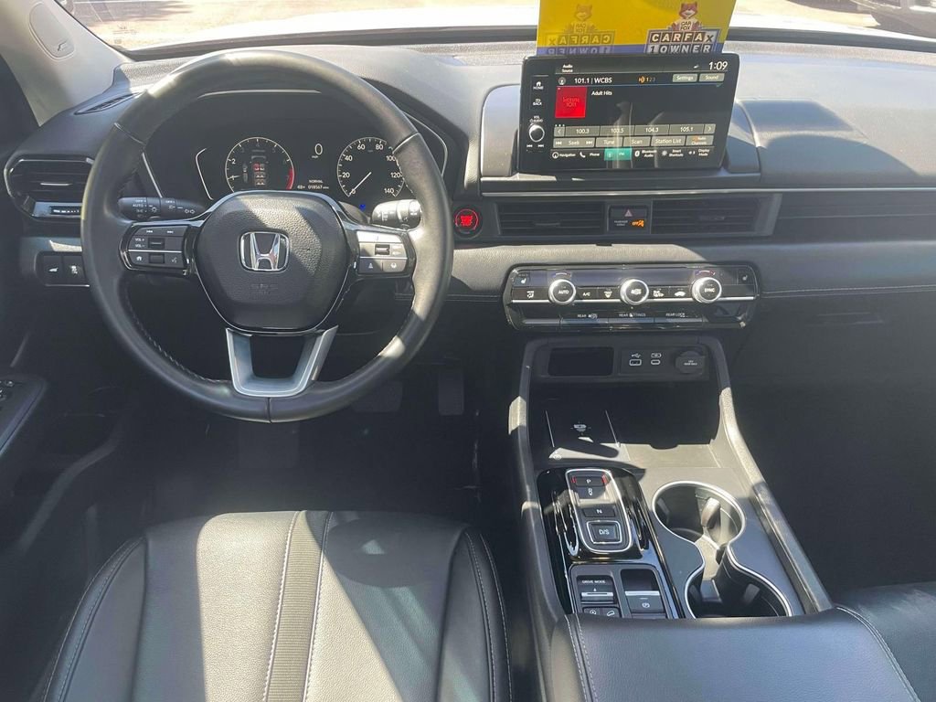 Certified 2024 Honda Pilot Touring image 12