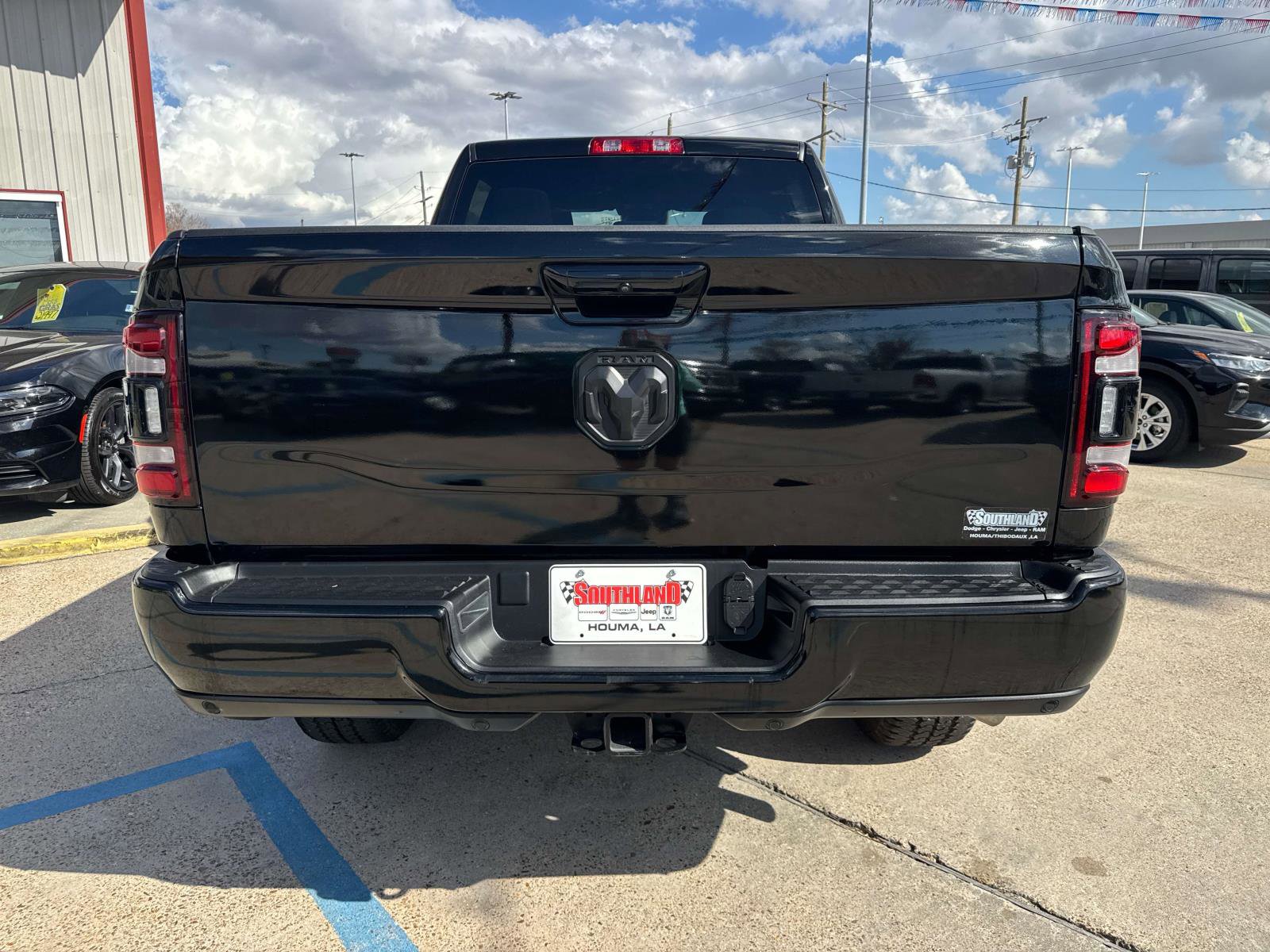 Used 2024 RAM 2500 Big Horn w/ Night Edition image 6