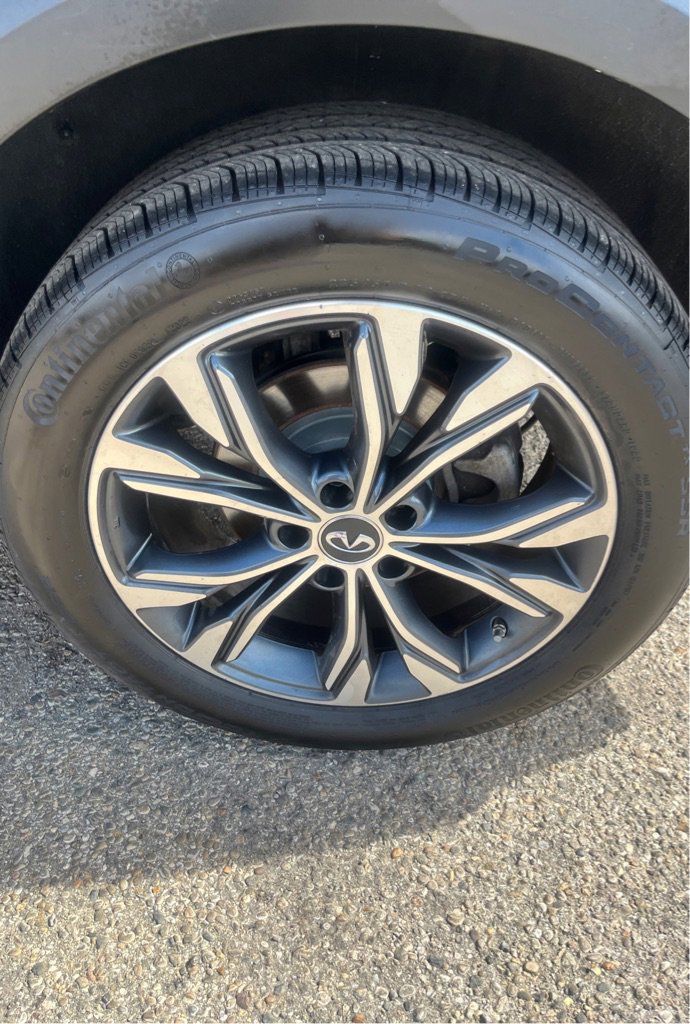 Used 2018 INFINITI QX30 AWD image 20