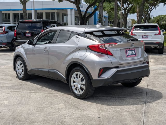 Used 2019 Toyota C-HR LE image 8