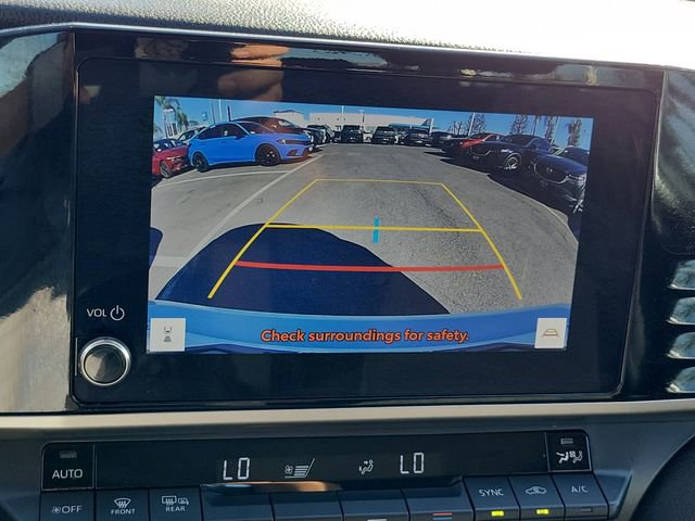 Used 2025 Toyota Camry LE FWD image 12