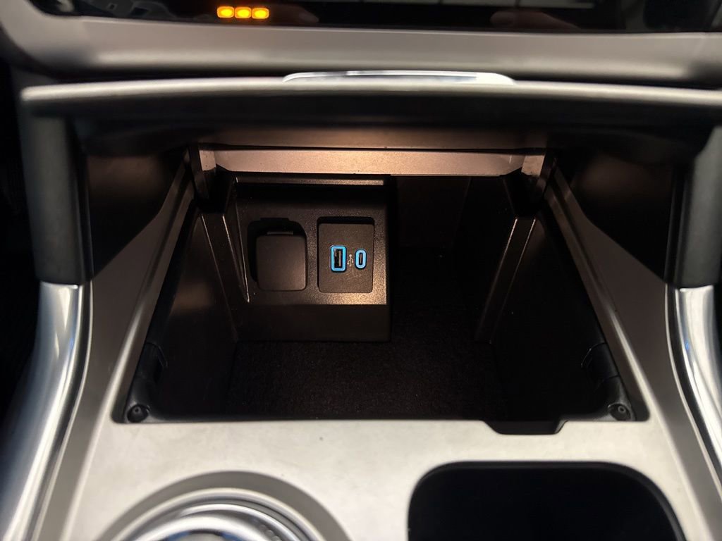 Used 2022 Ford Explorer XLT image 36