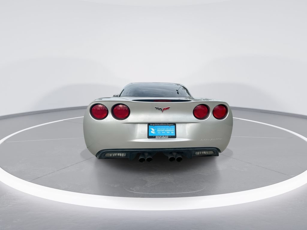 Used 2006 Chevrolet Corvette Coupe w/ Preferred Equipment Group RWD image 7