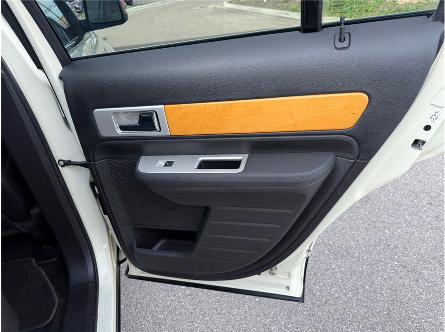 Used 2008 Lincoln MKX AWD image 34