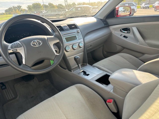 Used 2009 Toyota Camry LE FWD image 8