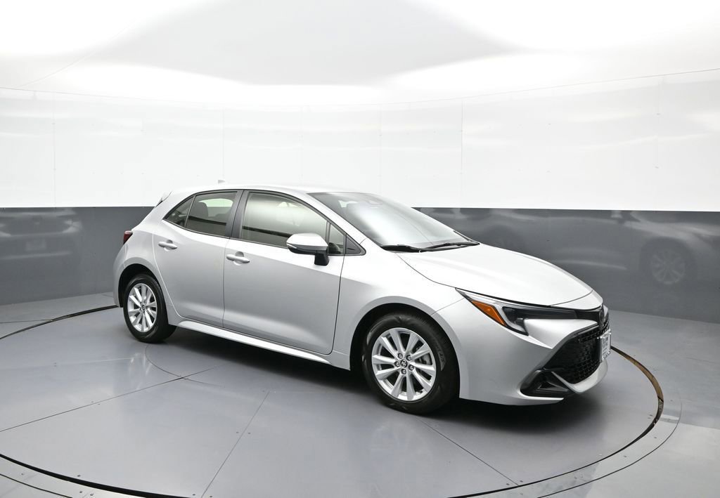 Used 2024 Toyota Corolla SE FWD image 4