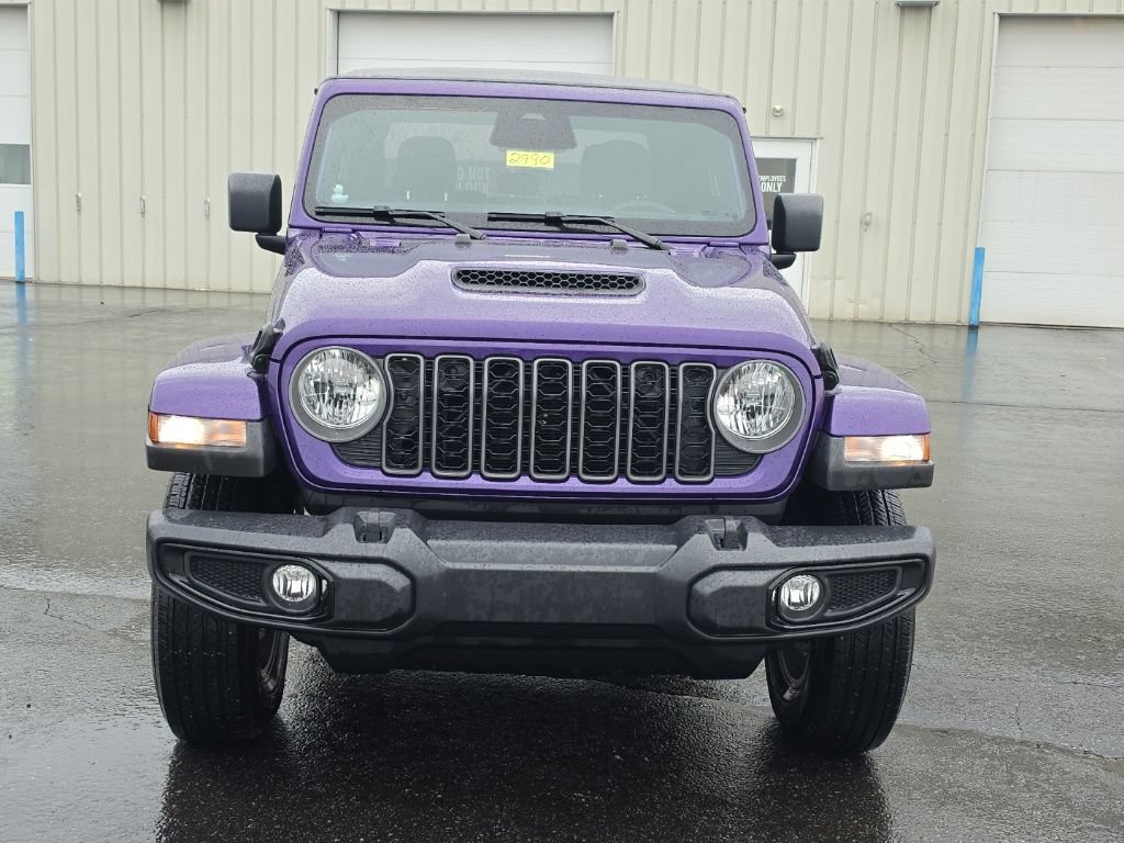 Used 2026 Jeep Gladiator Sport AWD/4WD image 2