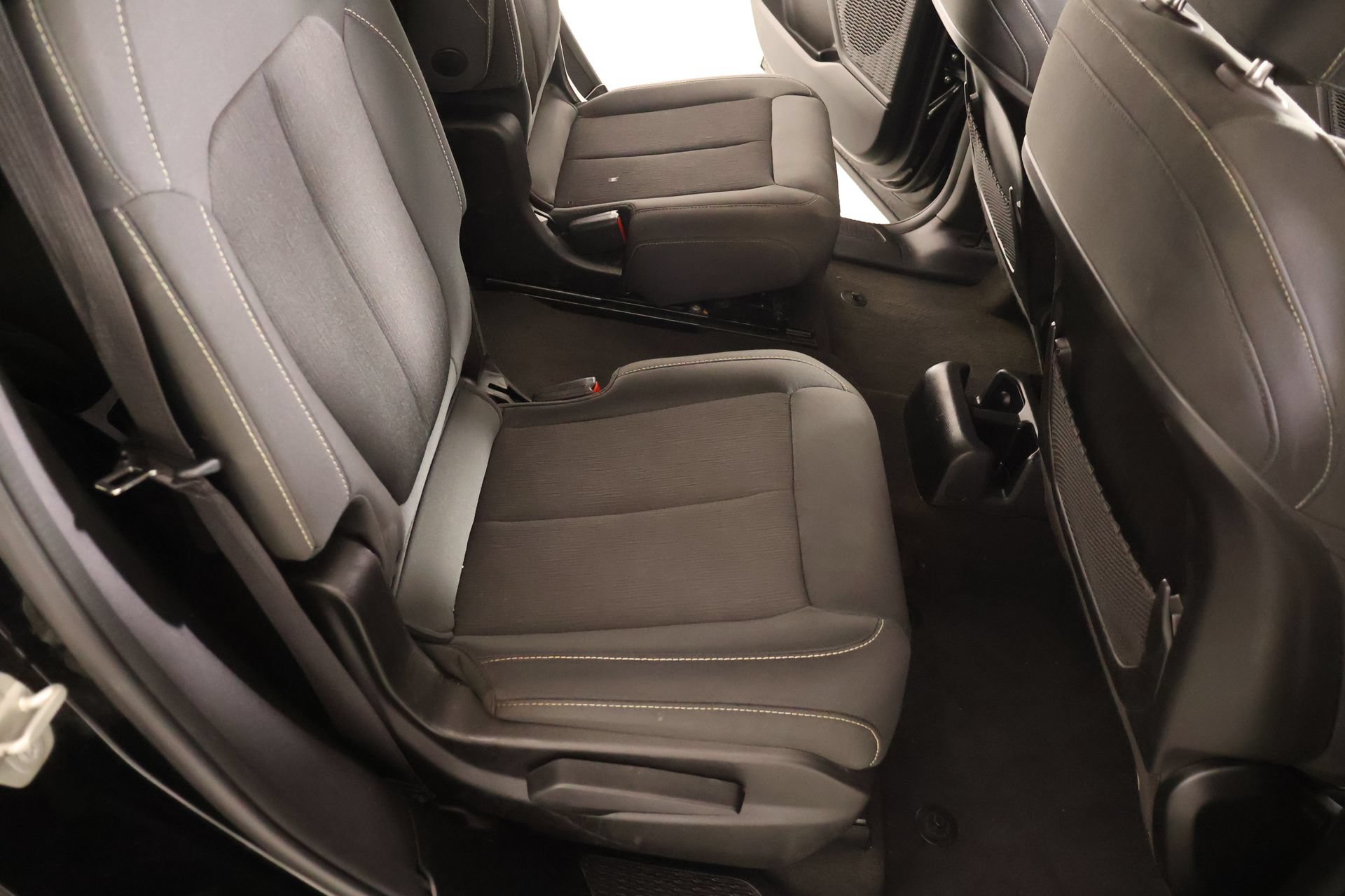 Used 2023 Jeep Grand Cherokee L Laredo AWD/4WD image 14