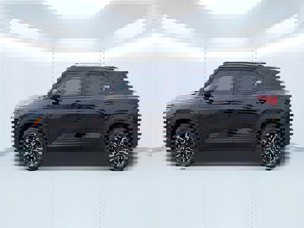 New 2026 Chevrolet TrailBlazer LT w/ LPO, Blackout Package image 2
