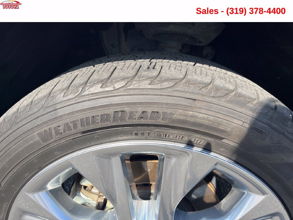 Certified 2021 Toyota Highlander Limited AWD/4WD image 13