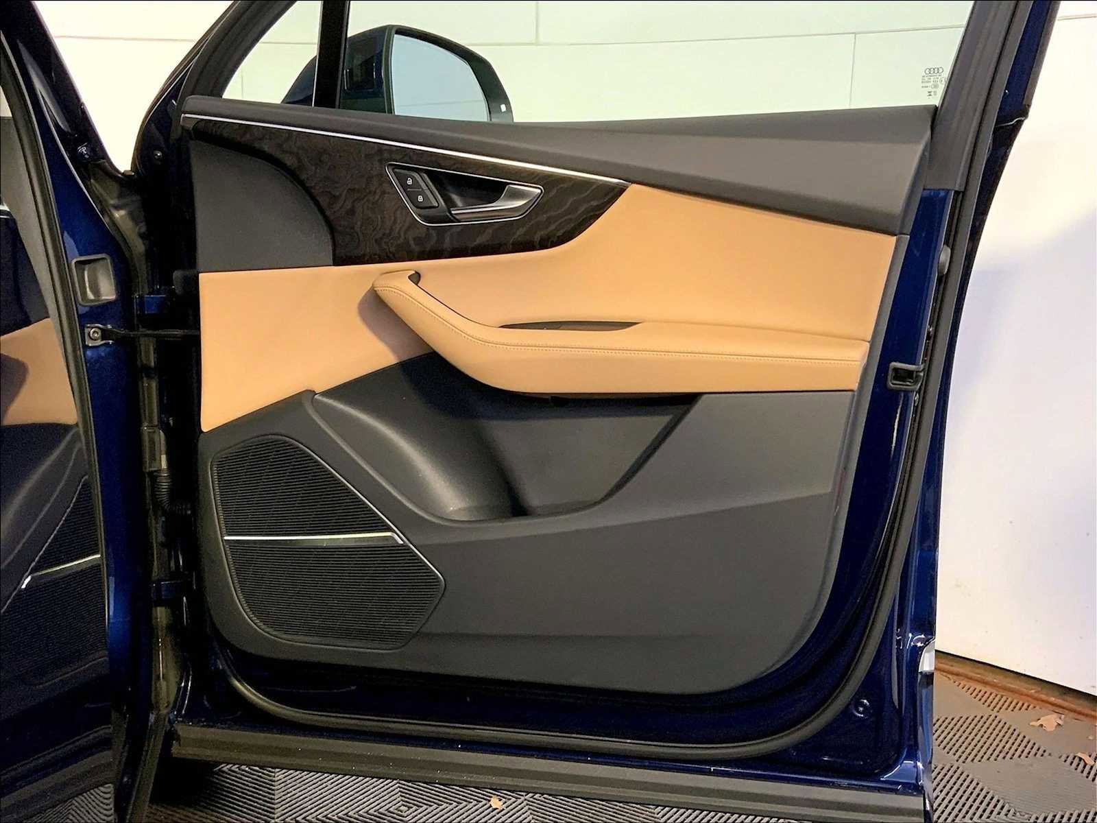 Used 2023 Audi Q7 3.0T Premium Plus image 26