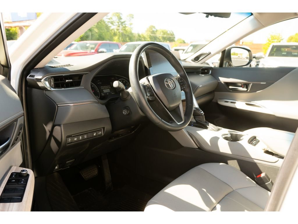 Used 2021 Toyota Venza Limited w/ Advanced Technology Package AWD/4WD image 11