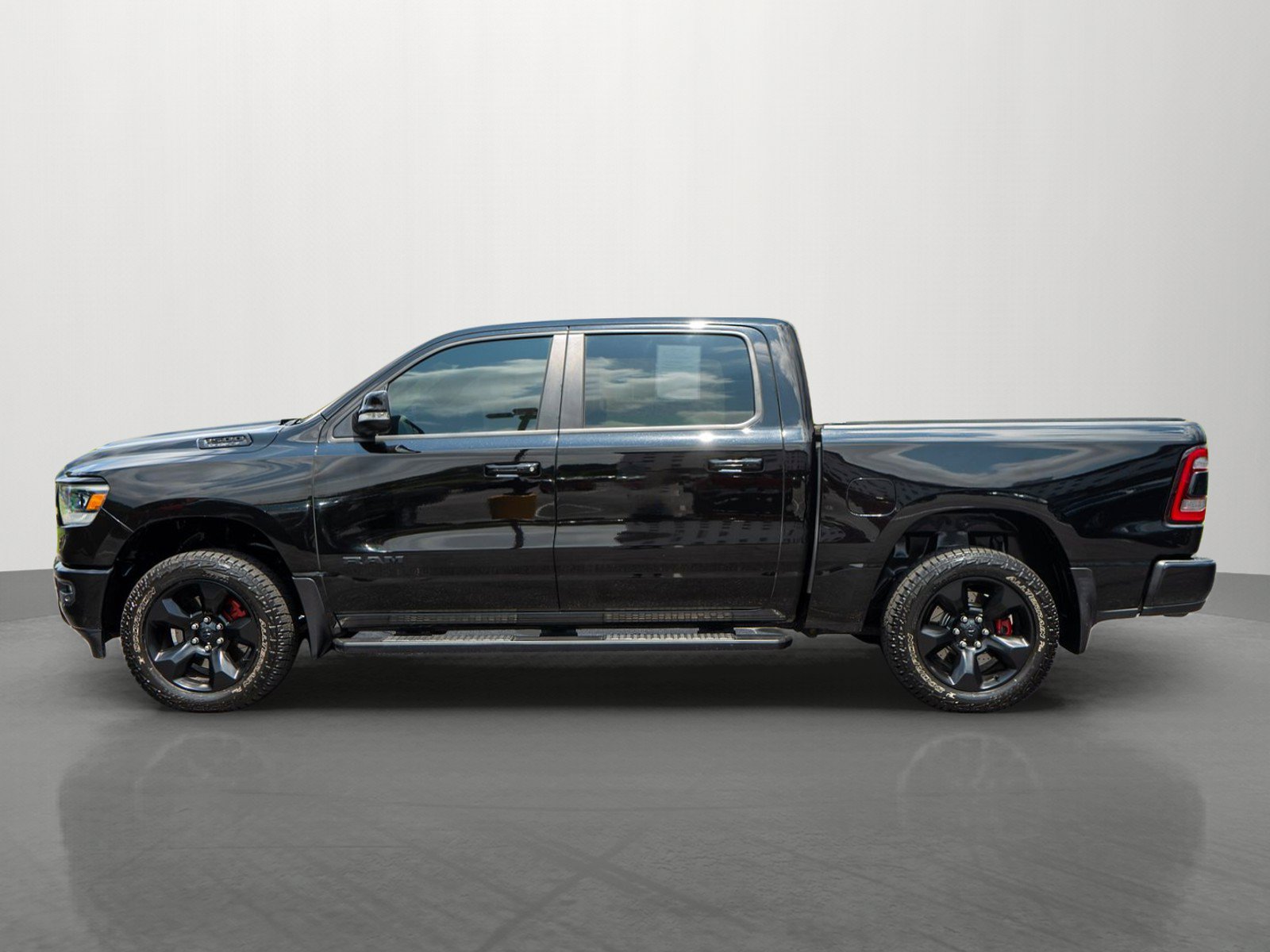 Used 2019 RAM 1500 Big Horn AWD/4WD image 4