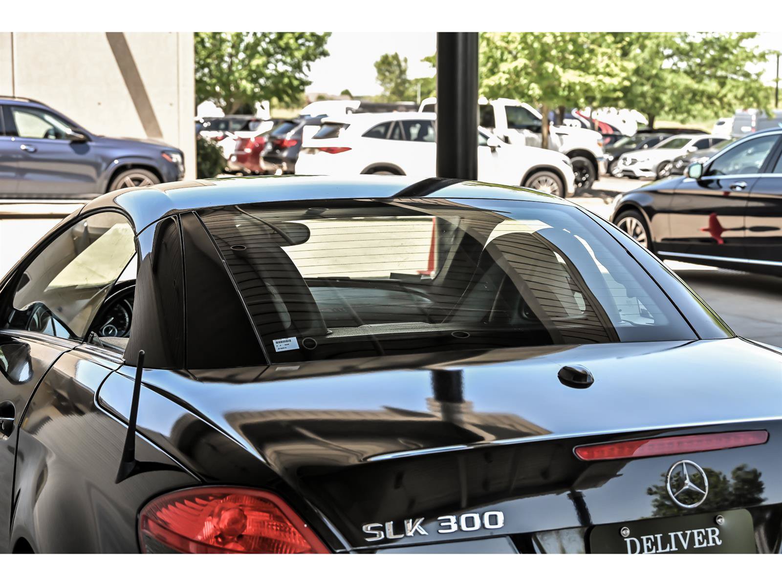 Used 2009 Mercedes-Benz SLK 300 image 22