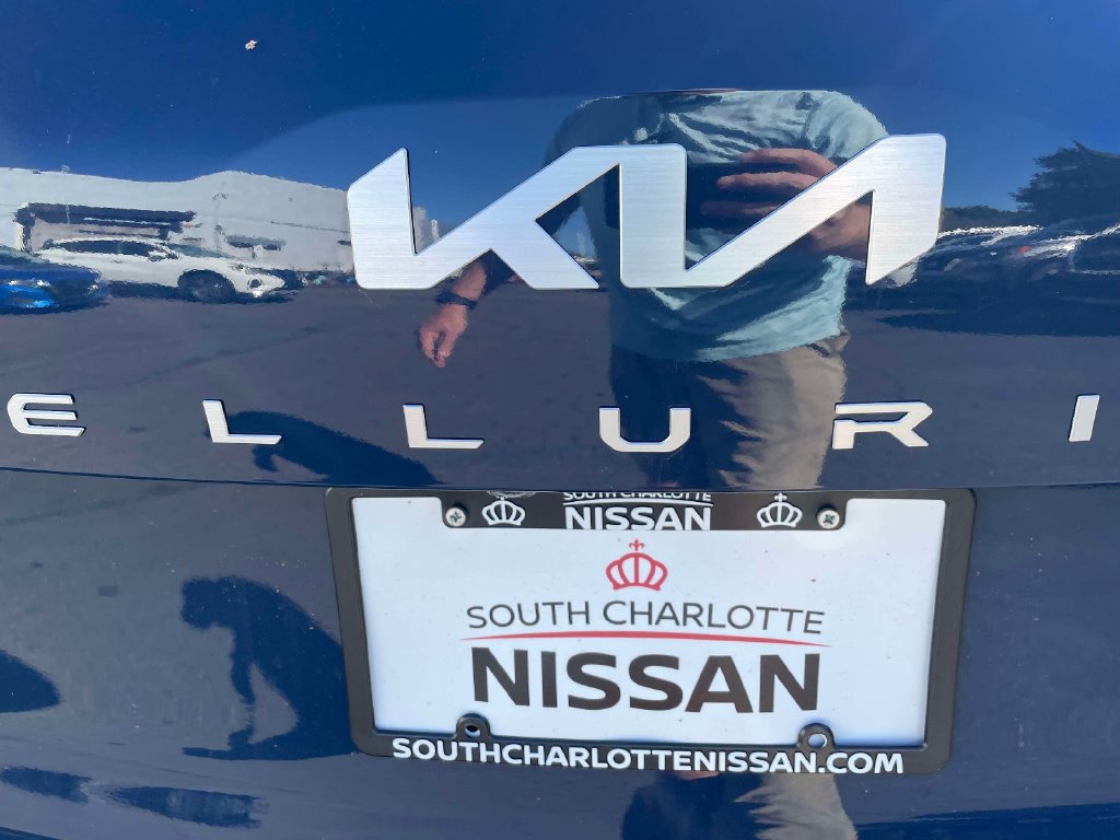 Used 2025 Kia Telluride S FWD image 15